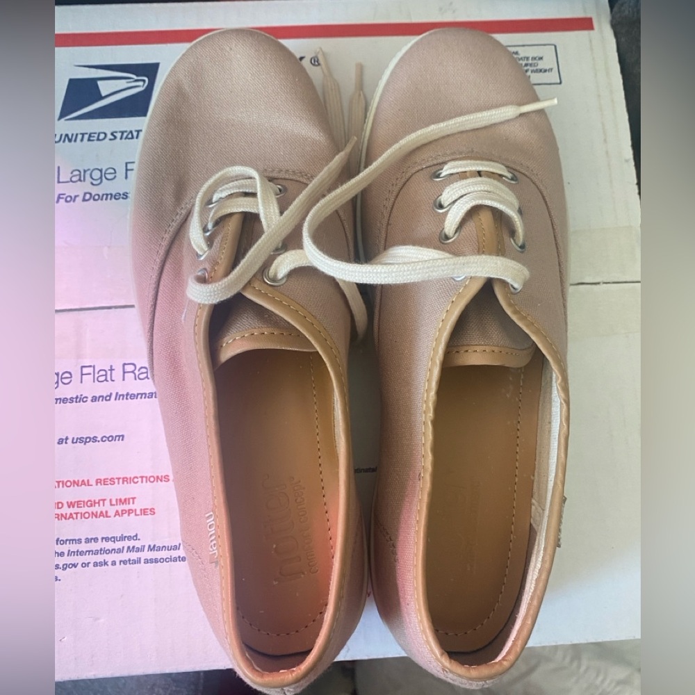 Hotter brand Mabel canvas sneakers, taupe, US 7